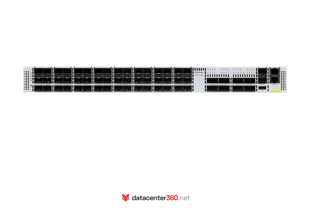 Puertos e interfaces del FortiSwitch 2048F: 48x SFP28 de 25G/10G/1G, 8x QSFP28 de 100G/40G, 2x SFP+ de 10G/1G, puerto de gestión y consola serial RJ45